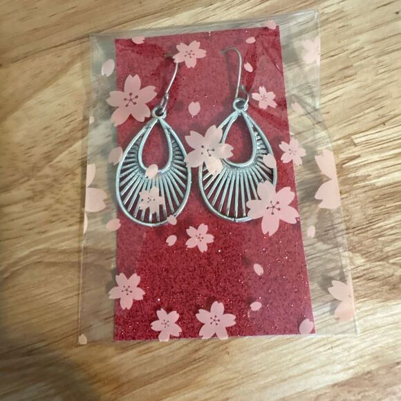 Sterling Silver Oval Dangle Earrings, NEW, Handmade, Unique - Picture 4 of 4
